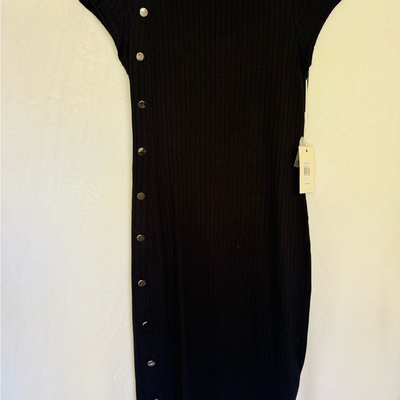 Black Ribbed Button-Accent Midi Dress - Picture 3 of 7